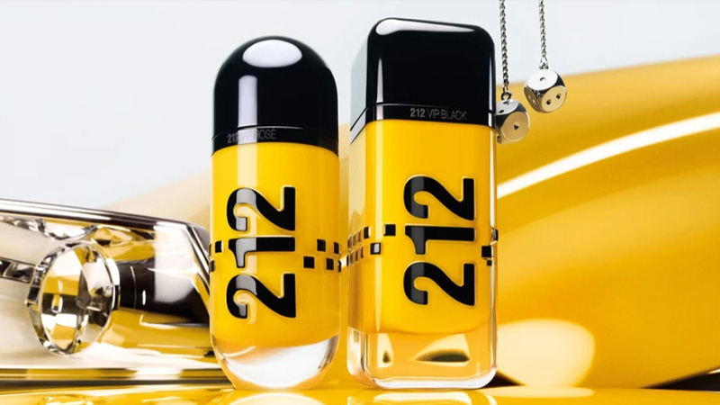 Taxi! Coloque o cinto e aproveite a viagem com as Edições Limitadas de Carolina Herrera: 212 VIP Cab
